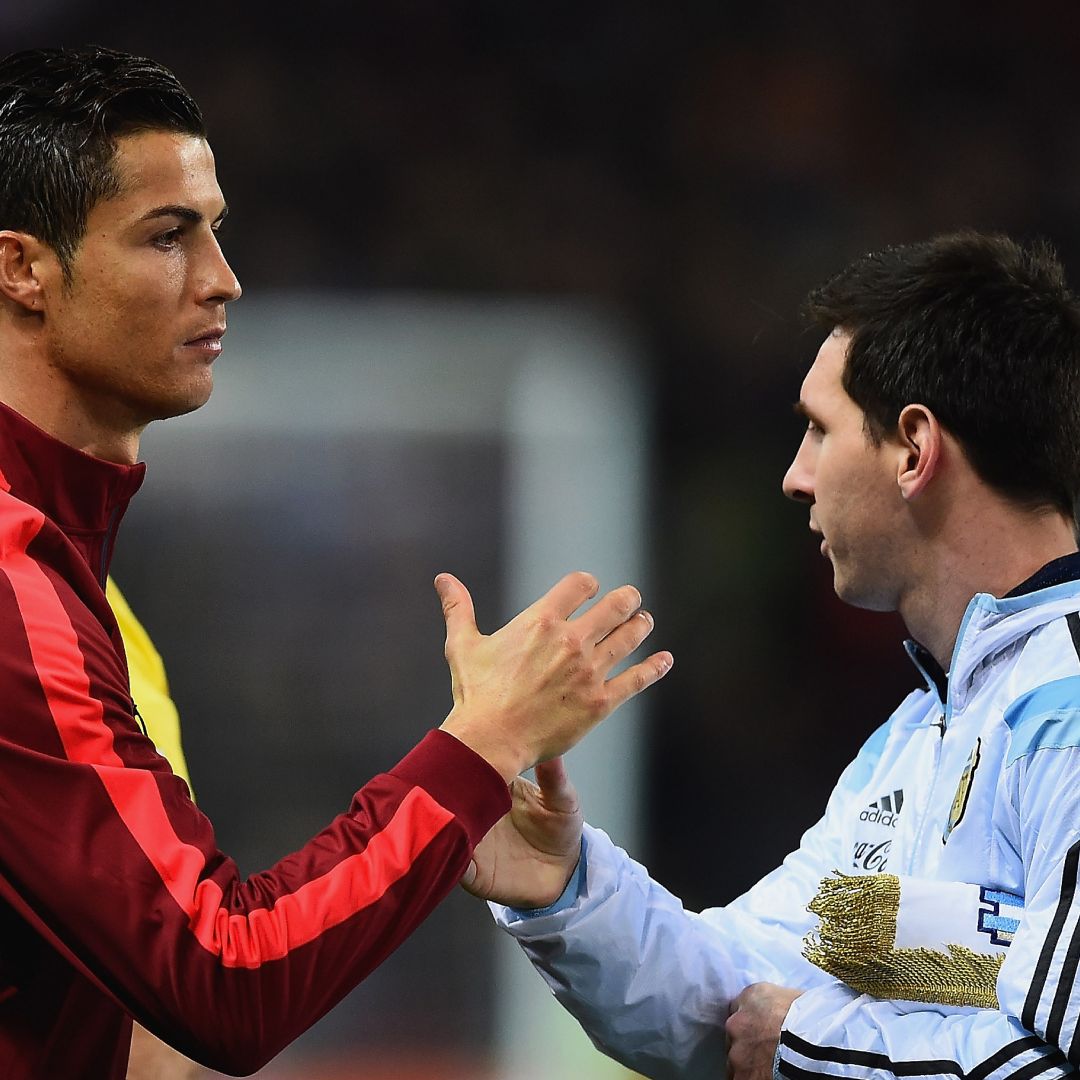Cristiano Ronaldo y Lionel Messi durante un partido amistoso